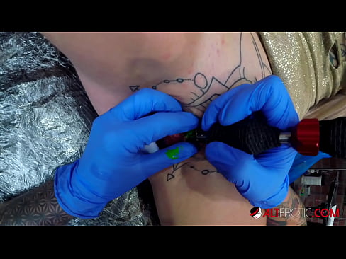 ❤️ Sully Savage oo aad u tattooed ayaa Kintirkeeda ku sawirtay tattoo ☑ lulataaye%so.bladesoul.top ﹏